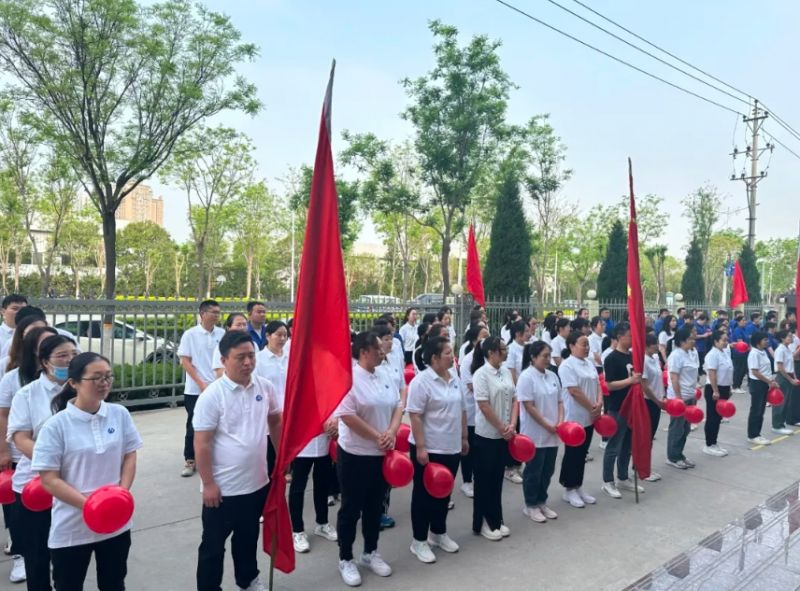 春暖花开 活力盛宴——海华集团趣味运动会落幕